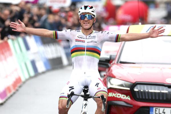Evenepoel and Rogli favorites for upcoming Giro d Italia AP News
